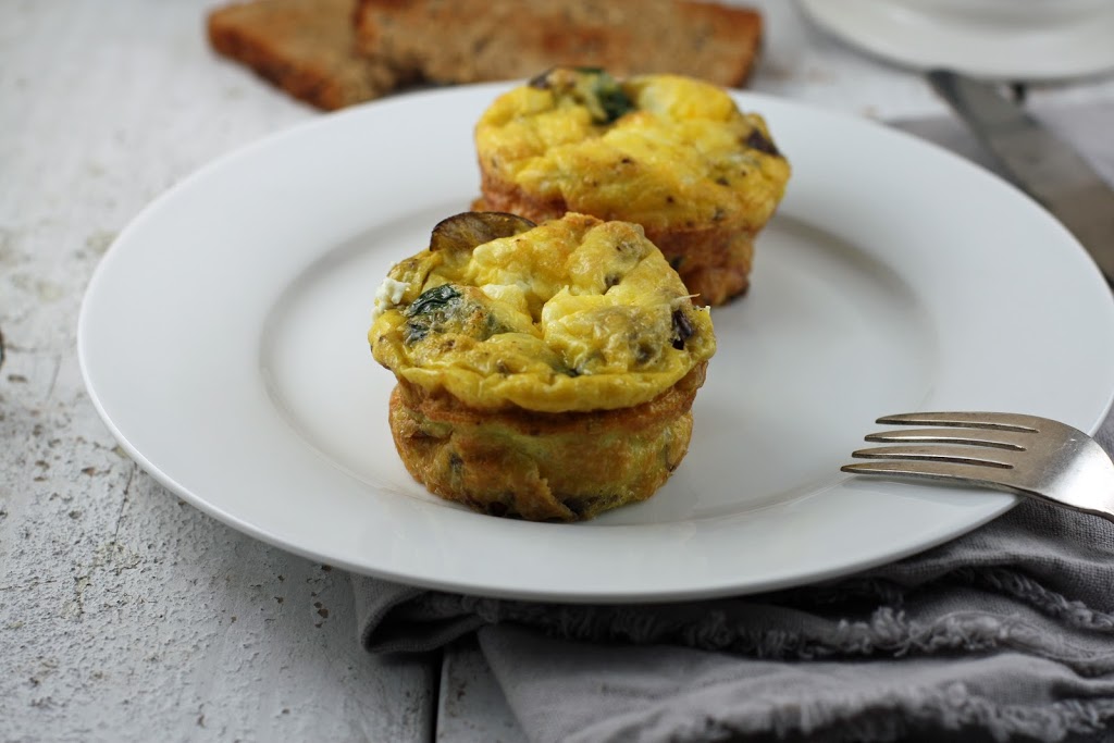 Spinach, Mushroom & Goat Cheese Scrambled Egg Breakfast Muffins - Dash of  Jazz